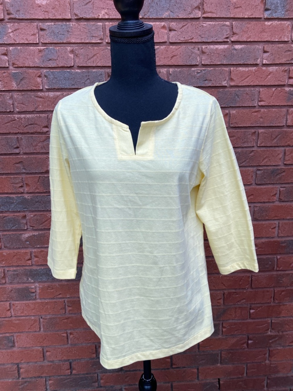 Women's Light Yellow Split-Neck Top M